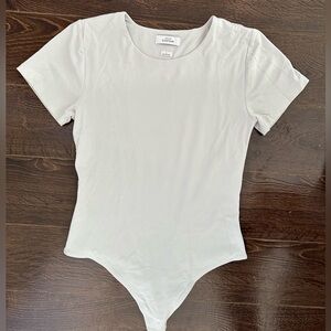 Aritzia Contour Crew Short Sleeve Bodysuit